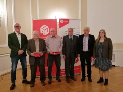 Zum vergrößern Klicken