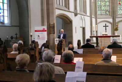 zum vergrößern klicken!