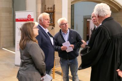 zum vergrößern klicken!