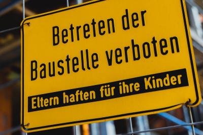 Betreten der Baustelle verboten - Baustellenschild